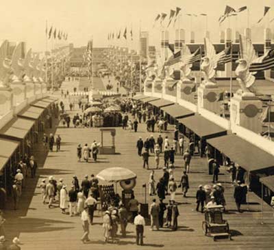 Court of Presidents during the Great Lakes Exhibition (1936-1937)