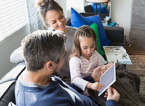 illo_family_tablet illo_family_tablet