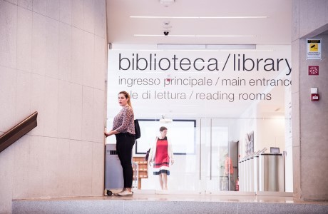 Photo : Bibliothèque, Université Bocconi