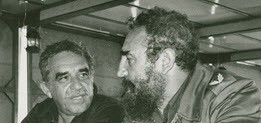 摄影师不详。Gabriel García Márquez 和 Fidel Castro，日期不详。哈里·兰塞姆中心供图